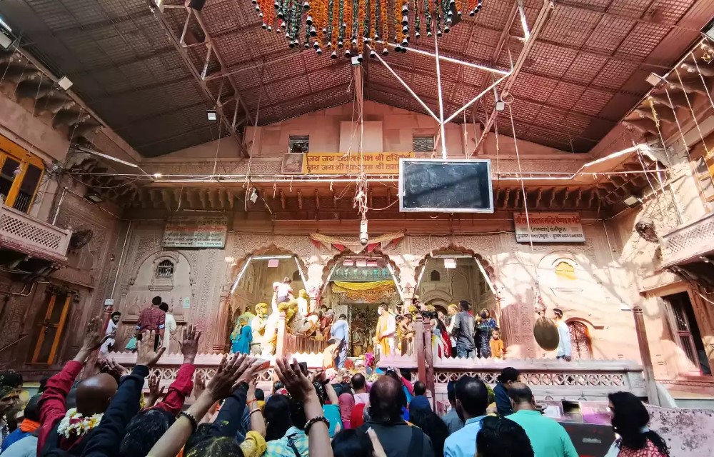 Shri Radhavallabh Ji Mandir